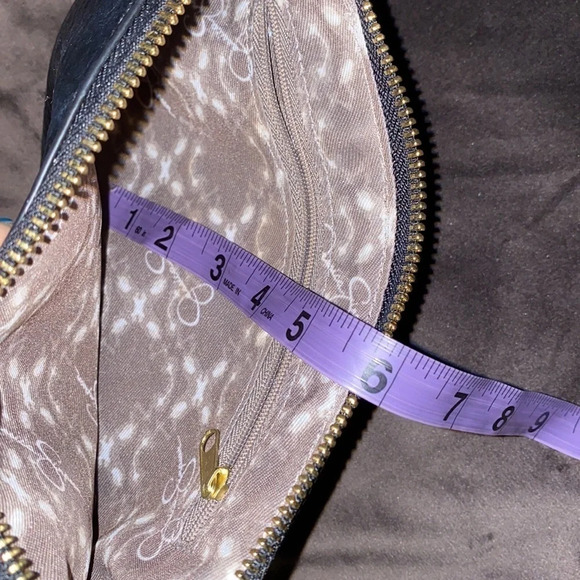 Jessica Simpson textured faux leather black logo wristlet - Picture 6 of 12